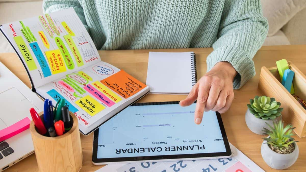 Imagem de capa do artigo: Dicas de Fim de Mês: Como Reorganizar o Orçamento e Preparar as Contas