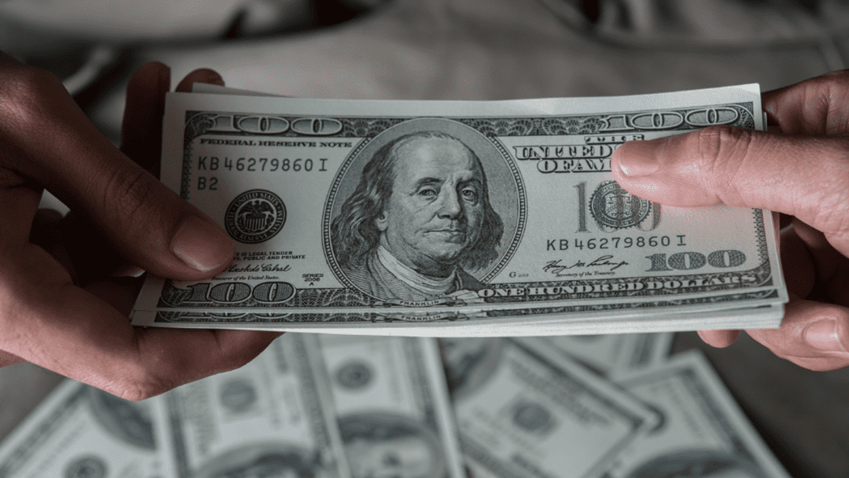 Imagem de capa do artigo: Vale a pena investir nos Estados Unidos com o dólar acima de R$6?